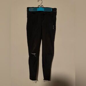 GUC SPANX Charcoal Gray Distressed Denim Jeggings